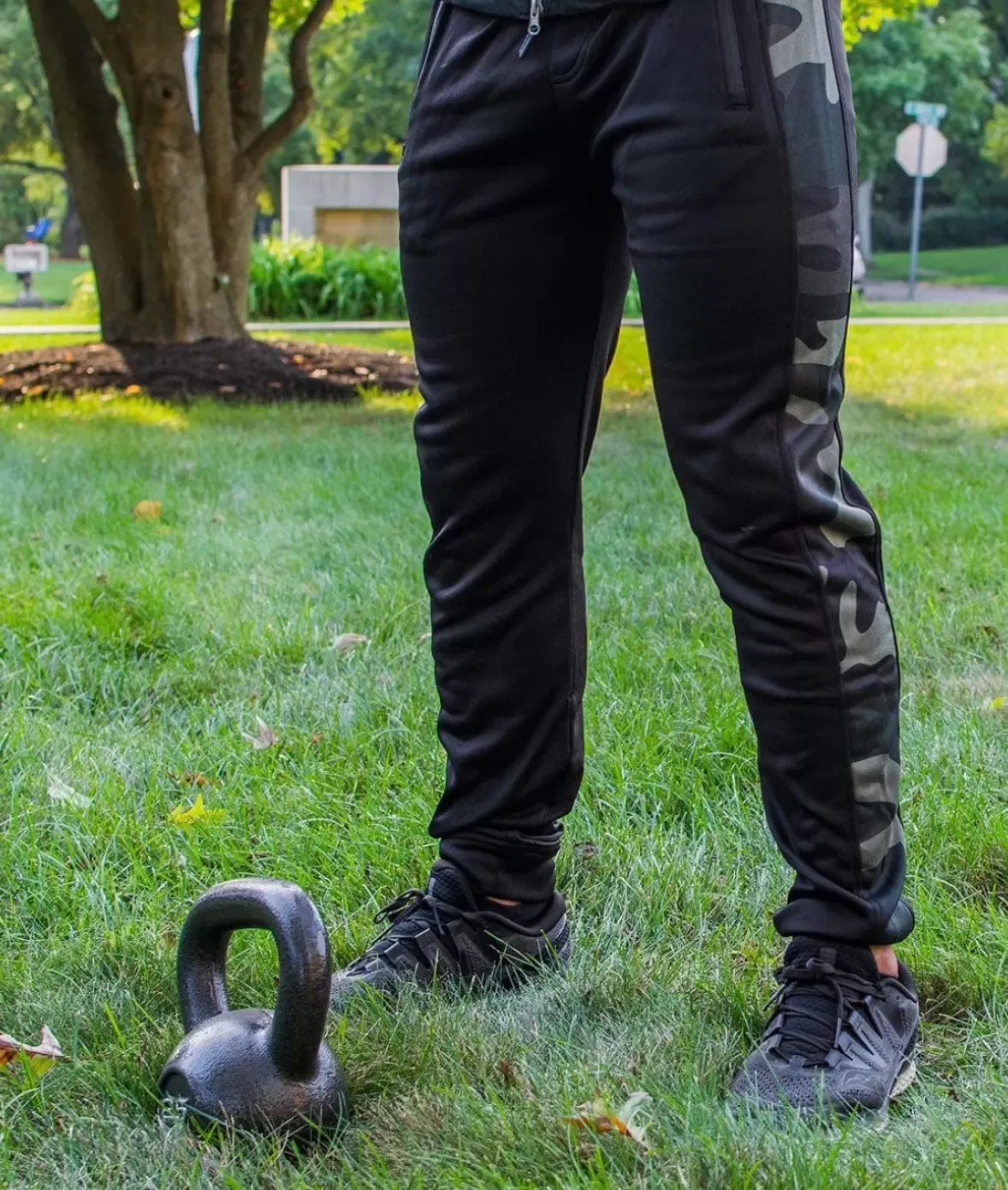 Nayked Apparel Bottoms>Men'S Camo Panel Midweight Tech Fleece Active Jogger/Discontinued Army Camo