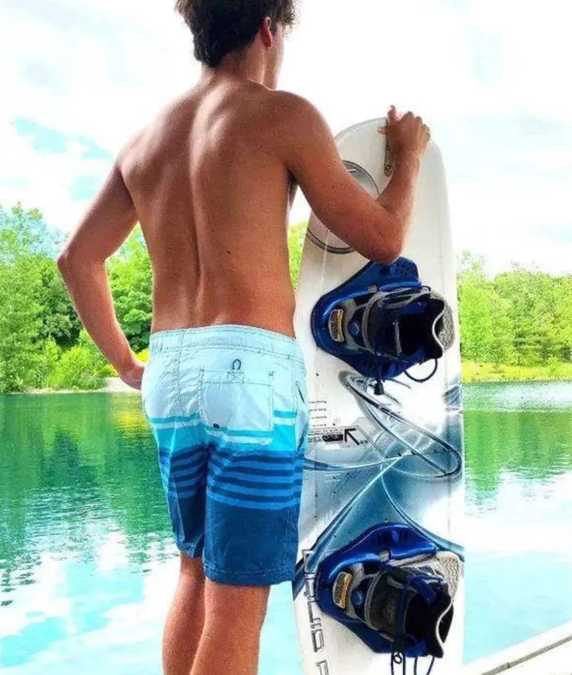 Nayked Apparel Bottoms>Men'S Stripe Volley Swim Short/Discontinued