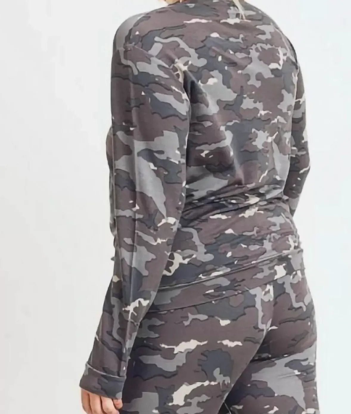 Nayked Apparel Athleisure>Real Women'S Plus Earth Print Pullover/Discontinued Camo